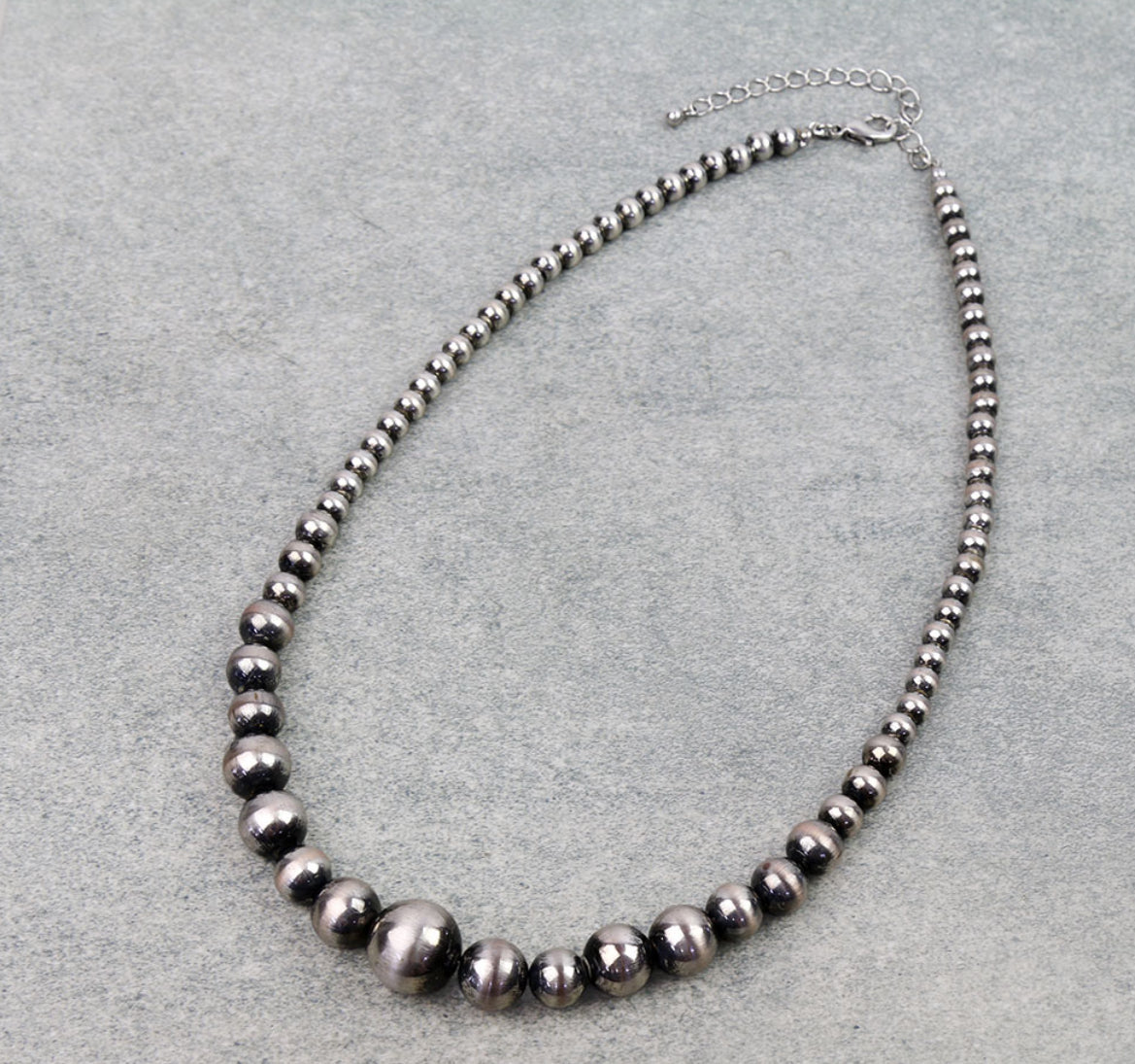 Navajo Style Pearl & Bead Necklace - Silver