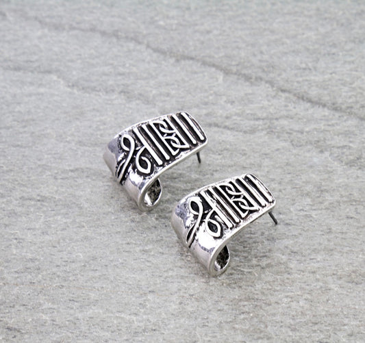 Western Boot Stitch Curled Stud Earrings