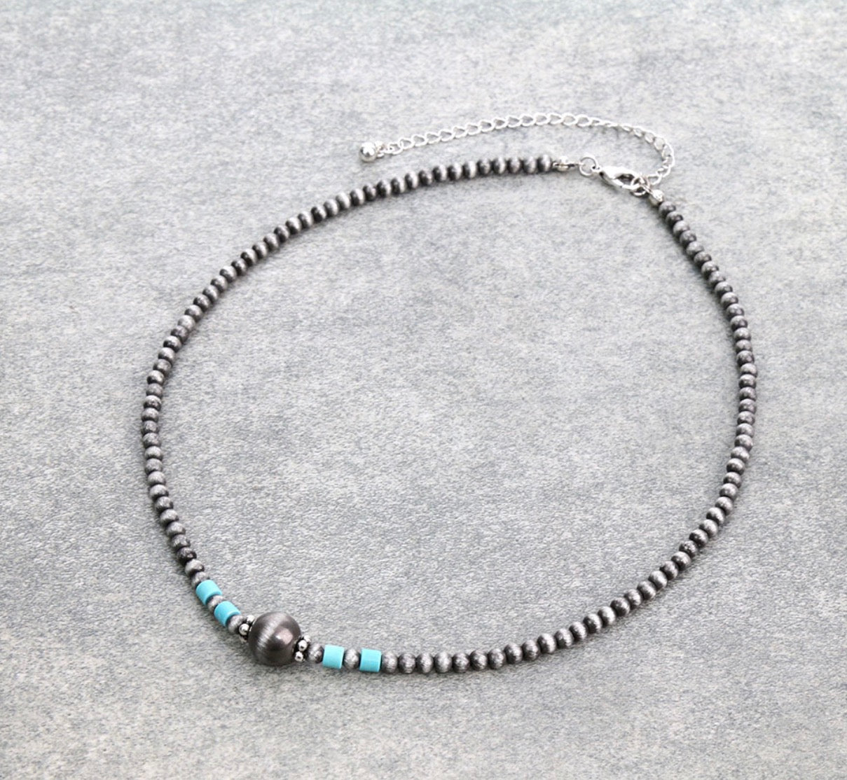 Navajo Style Pearl & Bead Necklace - Turquoise